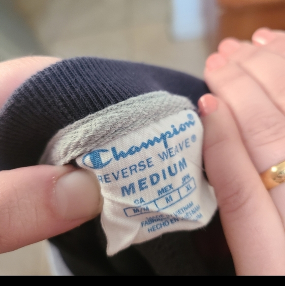 Champion Pullover hoodie crewneck size medium - Picture 3 of 3